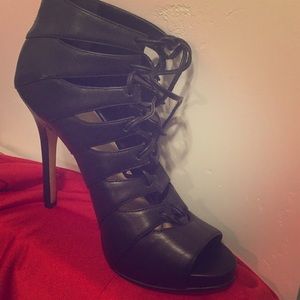 Bcbg generation lace up heels!